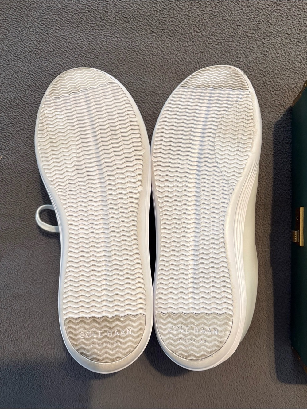 Cole Haan Women's White Low-Top Leather Sneakers EUC - Picture 6 of 8